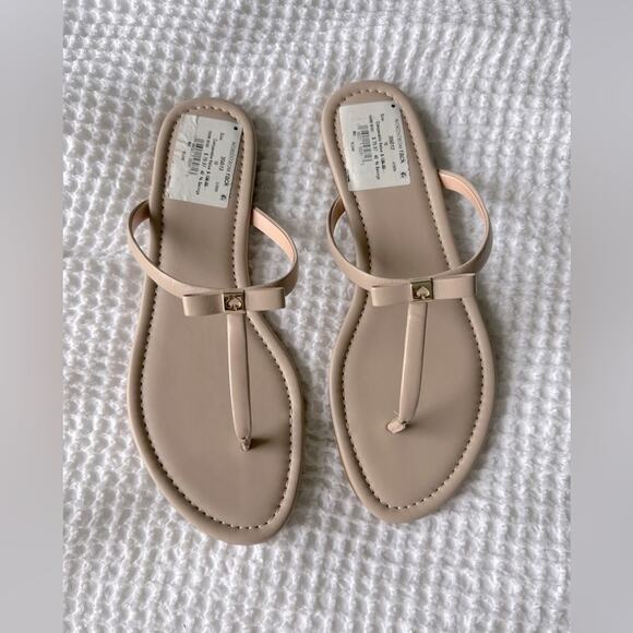 Kate Spade Napa Leather Penny Sandals in Parchment Color Size 10 New in Box - Picture 2 of 7